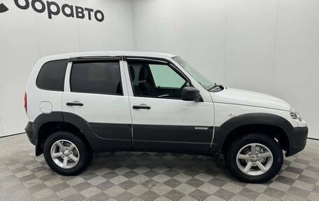 Chevrolet Niva I рестайлинг, 2018 год, 937 500 рублей, 7 фотография