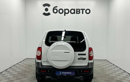 Chevrolet Niva I рестайлинг, 2018 год, 937 500 рублей, 6 фотография