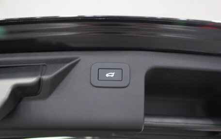 Land Rover Discovery Sport I рестайлинг, 2025 год, 6 390 000 рублей, 28 фотография