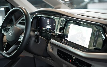 Volkswagen Multivan, 2022 год, 5 895 000 рублей, 9 фотография