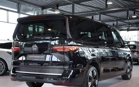 Volkswagen Multivan, 2022 год, 5 895 000 рублей, 4 фотография