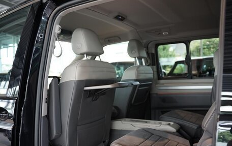 Volkswagen Multivan, 2022 год, 5 895 000 рублей, 18 фотография