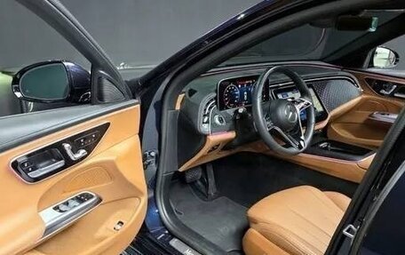 Mercedes-Benz E-Класс, 2024 год, 5 870 000 рублей, 8 фотография