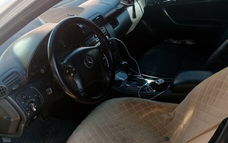 Mercedes-Benz C-Класс, 2001 год, 280 000 рублей, 8 фотография