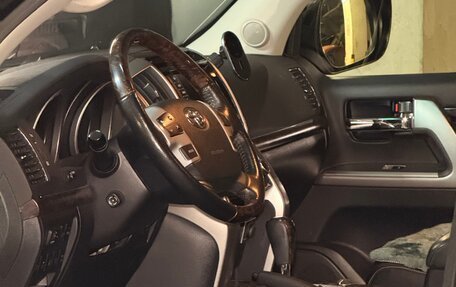 Toyota Land Cruiser 200, 2014 год, 4 790 000 рублей, 8 фотография