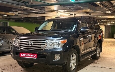Toyota Land Cruiser 200, 2014 год, 4 790 000 рублей, 2 фотография