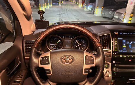 Toyota Land Cruiser 200, 2014 год, 4 790 000 рублей, 18 фотография