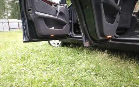 Mercedes-Benz E-Класс, 1997 год, 560 000 рублей, 20 фотография