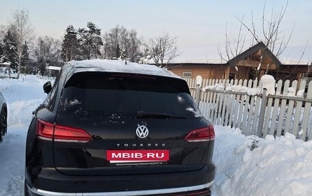 Volkswagen Touareg III, 2019 год, 4 500 000 рублей, 2 фотография