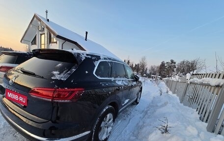 Volkswagen Touareg III, 2019 год, 4 500 000 рублей, 3 фотография