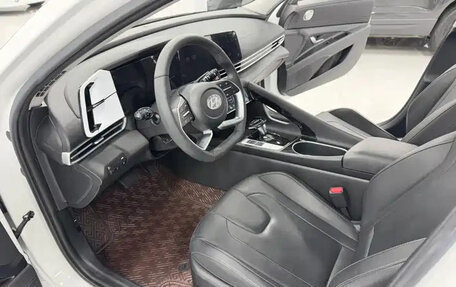 Hyundai Elantra, 2022 год, 1 556 777 рублей, 7 фотография