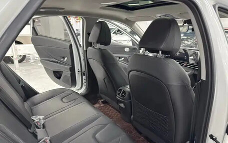 Hyundai Elantra, 2022 год, 1 556 777 рублей, 10 фотография