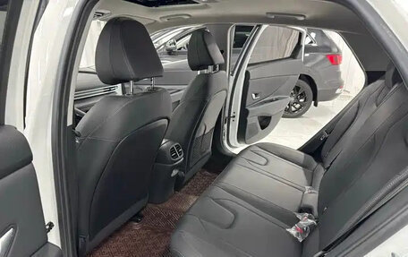 Hyundai Elantra, 2022 год, 1 556 777 рублей, 9 фотография