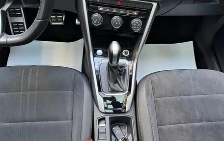 Volkswagen T-Roc I, 2022 год, 1 769 003 рублей, 15 фотография