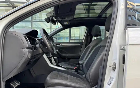 Volkswagen T-Roc I, 2022 год, 1 769 003 рублей, 16 фотография