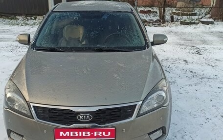 KIA cee'd I рестайлинг, 2010 год, 660 000 рублей, 1 фотография