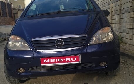 Mercedes-Benz A-Класс, 2000 год, 290 000 рублей, 1 фотография