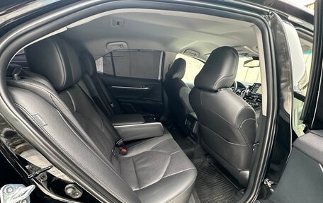 Toyota Camry, 2021 год, 3 100 000 рублей, 12 фотография