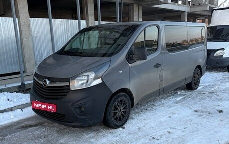 Opel Vivaro B, 2017 год, 2 050 000 рублей, 3 фотография
