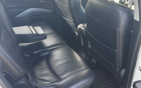 Mitsubishi Outlander III рестайлинг 3, 2010 год, 1 070 000 рублей, 11 фотография