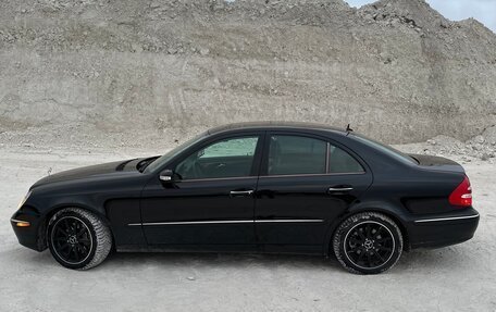 Mercedes-Benz E-Класс, 2005 год, 800 000 рублей, 3 фотография