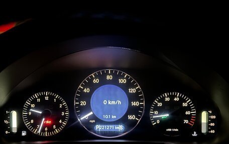 Mercedes-Benz E-Класс, 2005 год, 800 000 рублей, 10 фотография