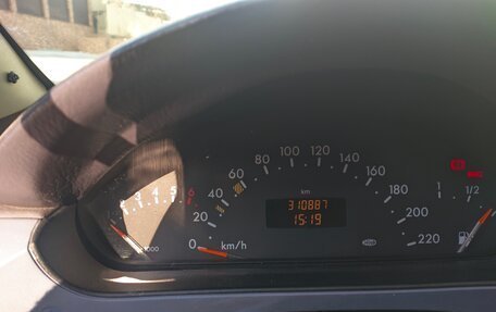 Mercedes-Benz A-Класс, 2000 год, 290 000 рублей, 4 фотография