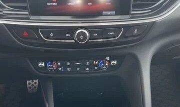 Opel Insignia II рестайлинг, 2018 год, 2 320 000 рублей, 27 фотография