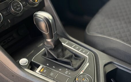 Volkswagen Tiguan I, 2018 год, 2 099 000 рублей, 15 фотография