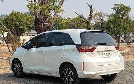 Honda Fit, 2024 год, 1 700 000 рублей, 6 фотография