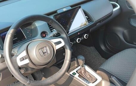 Honda Fit, 2024 год, 1 700 000 рублей, 21 фотография