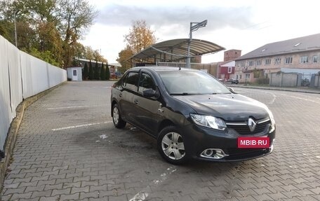 Renault Logan II, 2017 год, 695 000 рублей, 1 фотография