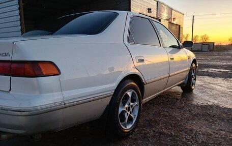 Toyota Camry, 1997 год, 470 000 рублей, 9 фотография