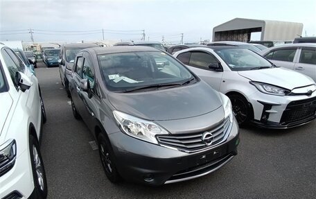 Nissan Note II рестайлинг, 2013 год, 800 000 рублей, 2 фотография