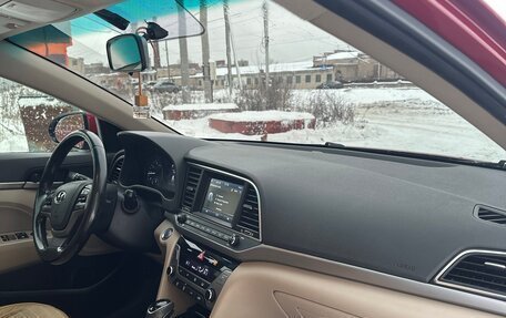 Hyundai Elantra VI рестайлинг, 2016 год, 950 000 рублей, 8 фотография