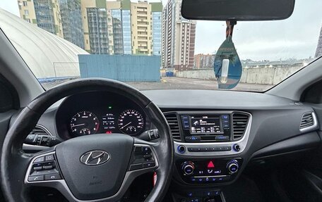 Hyundai Solaris II рестайлинг, 2018 год, 980 000 рублей, 6 фотография
