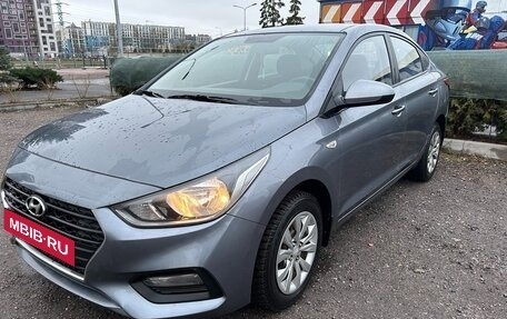 Hyundai Solaris II рестайлинг, 2018 год, 980 000 рублей, 4 фотография