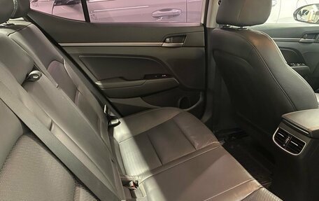 Hyundai Elantra VI рестайлинг, 2016 год, 1 149 000 рублей, 17 фотография