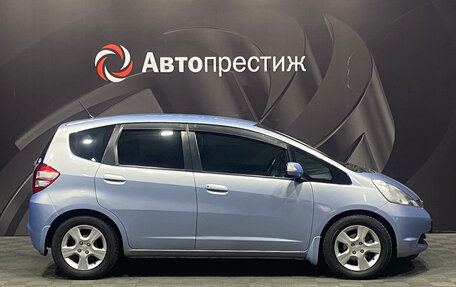Honda Fit III, 2008 год, 690 000 рублей, 4 фотография