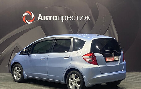 Honda Fit III, 2008 год, 690 000 рублей, 6 фотография