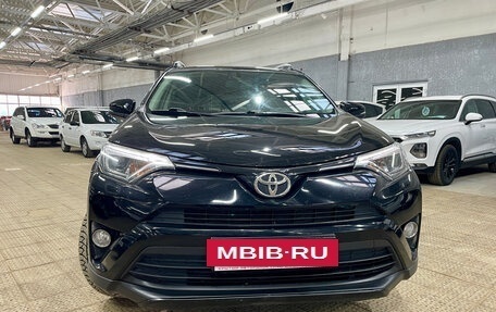 Toyota RAV4, 2019 год, 1 950 000 рублей, 2 фотография