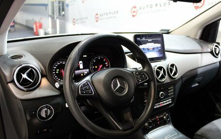 Mercedes-Benz B-Класс, 2018 год, 1 879 000 рублей, 7 фотография