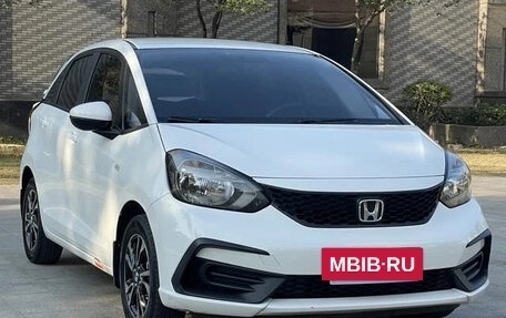 Honda Fit, 2023 год, 1 430 000 рублей, 2 фотография
