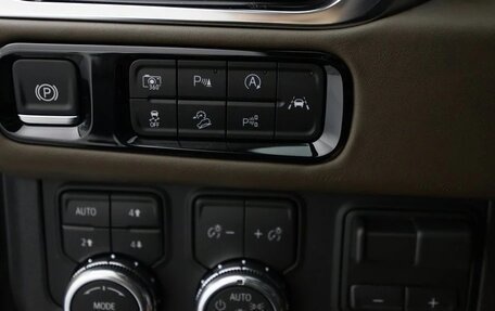 GMC Yukon IV, 2025 год, 18 309 068 рублей, 24 фотография