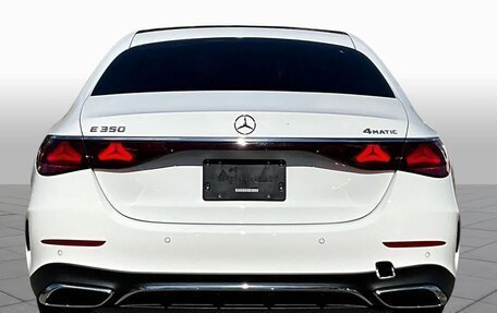 Mercedes-Benz E-Класс, 2024 год, 9 060 059 рублей, 4 фотография