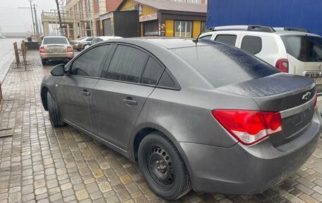 Chevrolet Cruze II, 2010 год, 380 000 рублей, 4 фотография