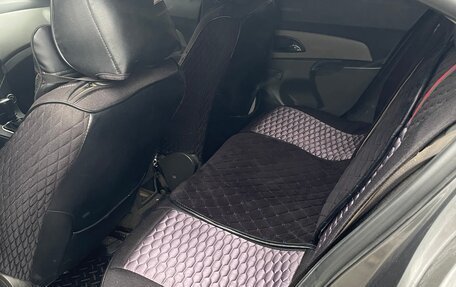 Chevrolet Cruze II, 2010 год, 380 000 рублей, 5 фотография