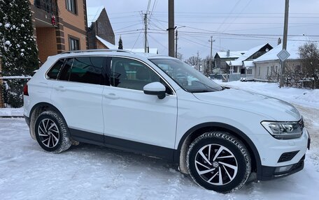 Volkswagen Tiguan II, 2018 год, 2 280 000 рублей, 5 фотография