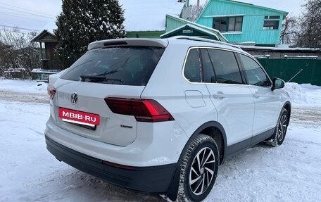Volkswagen Tiguan II, 2018 год, 2 280 000 рублей, 6 фотография