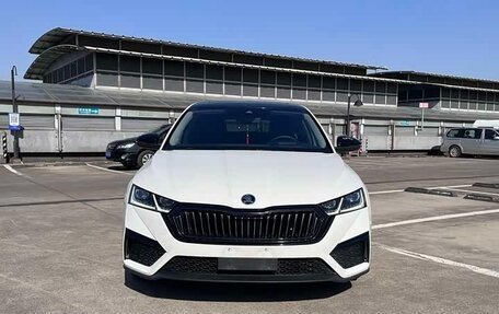 Skoda Octavia IV, 2022 год, 2 400 000 рублей, 2 фотография